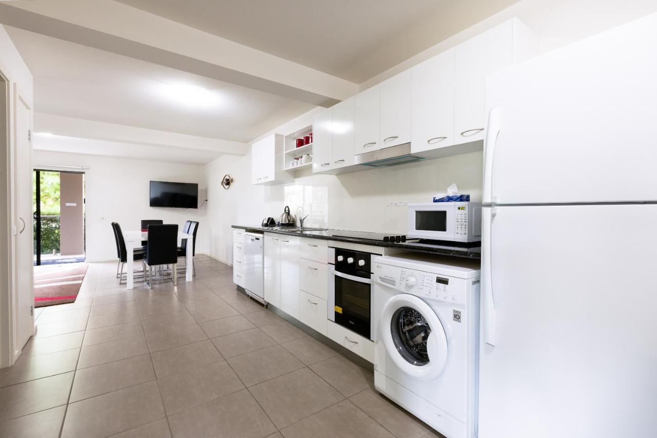 Apex Park Holiday Apartments Вангаратта Экстерьер фото